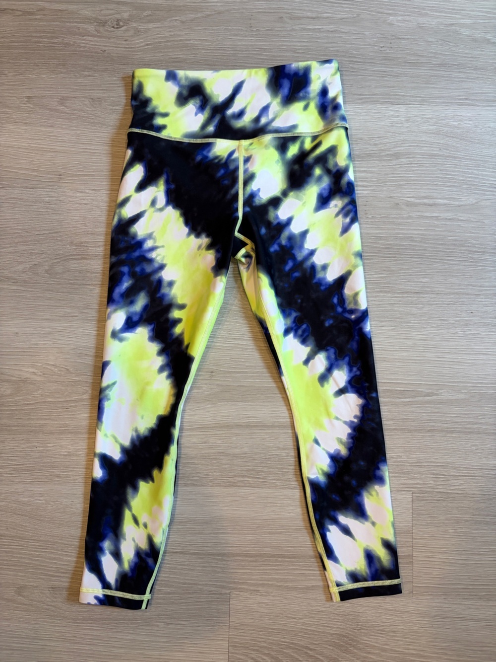 Athleta Women’s Green/Blue Elation Tie Dye 7/8 Tight - Small